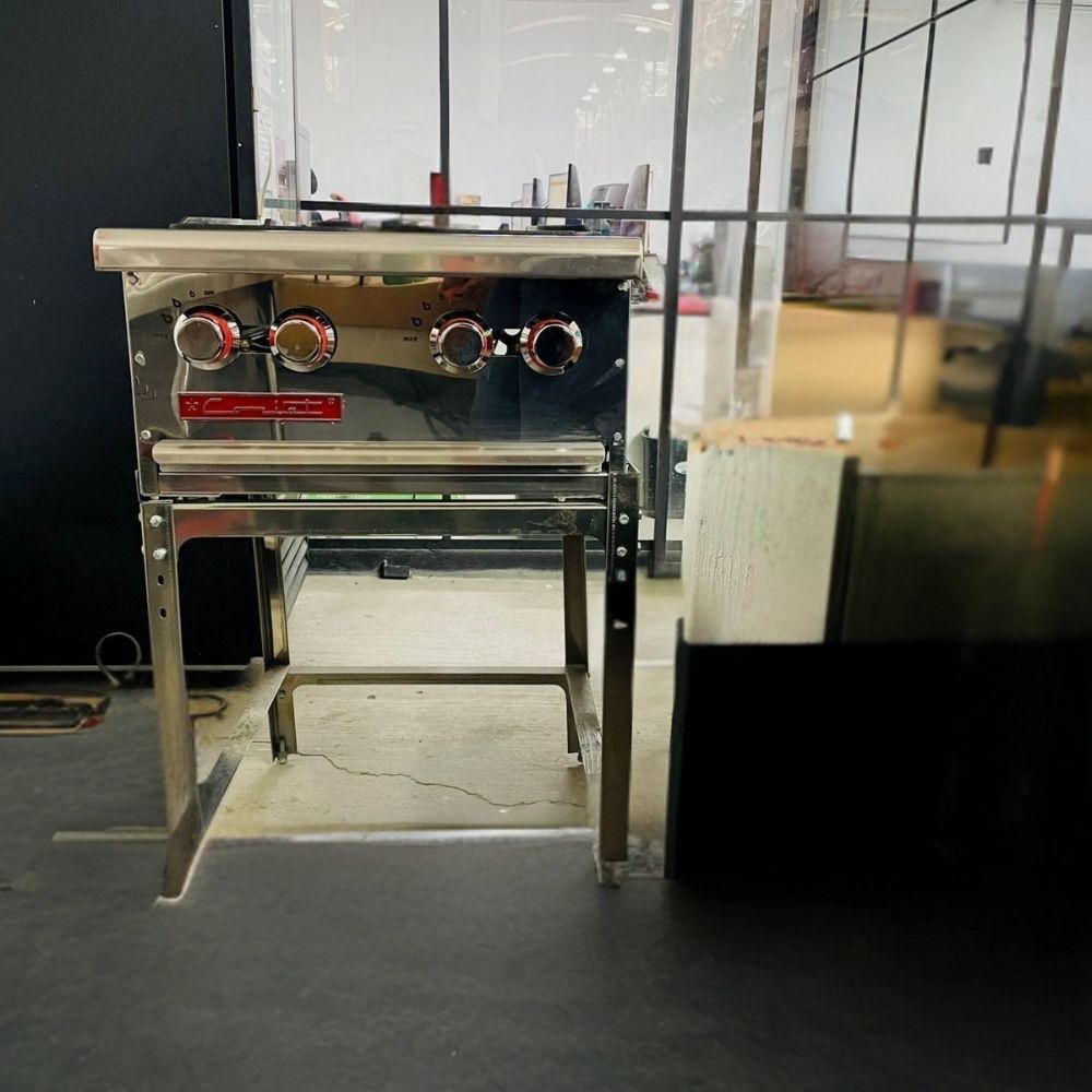 PARRILLA CORIAT PCV-4 | Parrilla | 4 Quemadores | Gas | Lámina De Acero Inoxidable | Base Incluida | Restaurante Hotel Industrial Hoteles Cocinas Fondas Cenadurías Comedores Industriales Preparación de Alimentos Cocción