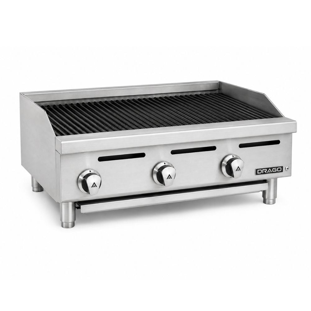 Mayor capacidad para una producción profesional. El Asador Radiante DRAGO AG-3R cuenta con 3 quemadores a gas, proporcionando una excelente distribución del calor para una cocción uniforme y eficiente.