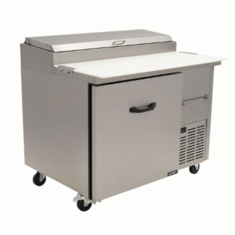 Imbera 1022164 PTP10-F01 Mesa Refrigerada 1 Puerta Solida 1 Parrilla. Ideal para restaurante, cocina, cocina industrial, comedor, comedor industrial, banquetes, refrigerar, conservar, etc. KitchenMax.Store. Envíos seguros a todo México. Cotiza hoy mismo.