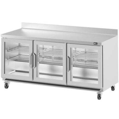 MESA INFRICO UC72RWCR | Mesa Refrigerada Bajo Barra | 3 Puertas | 21 Pies Cúbicos | Ventilación Frontal | Control Termostato | Acero Inoxidable | Contrapuerta Embutida | Restaurante Cafetería Cocina | Guarniciones Comedores Industriales Cocinas Industriales Panadería Carnicería Preparación Sushi Postres Ensaladas Baguettes Refrigerar Bajo Barra Conservar Comedor