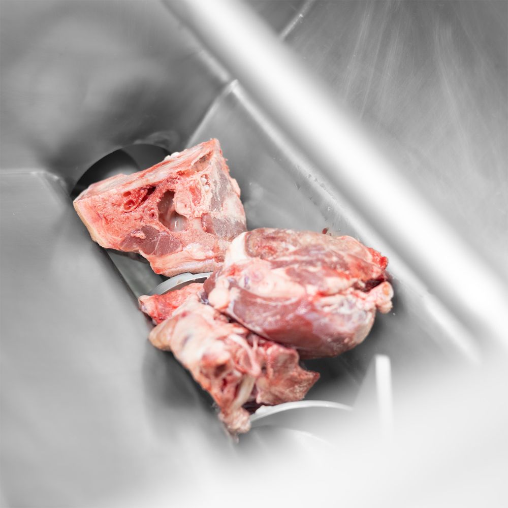 MOLINO RHINO MOLME-1300 | Molino Mezclador | Capacidad de Tolva: 50 kg | Capacidad de Producción: 1300 kg / hr | Carnicería Restaurante Cocina Industrial Carnicería Restaurante Cremeria Carne Molida Roja Puerco Res Pollo Negocio Cocina Industrial 