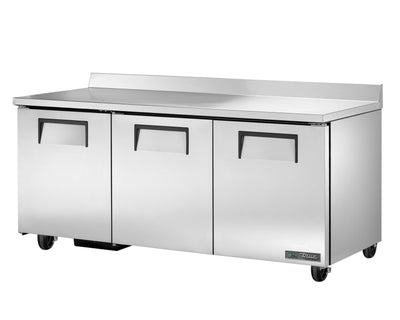 TRUE TWT-72-HC Mesa  Refrigerada 3 Puertas Solidas Acero Inoxidable Gris -  - True - KitchenMax Store